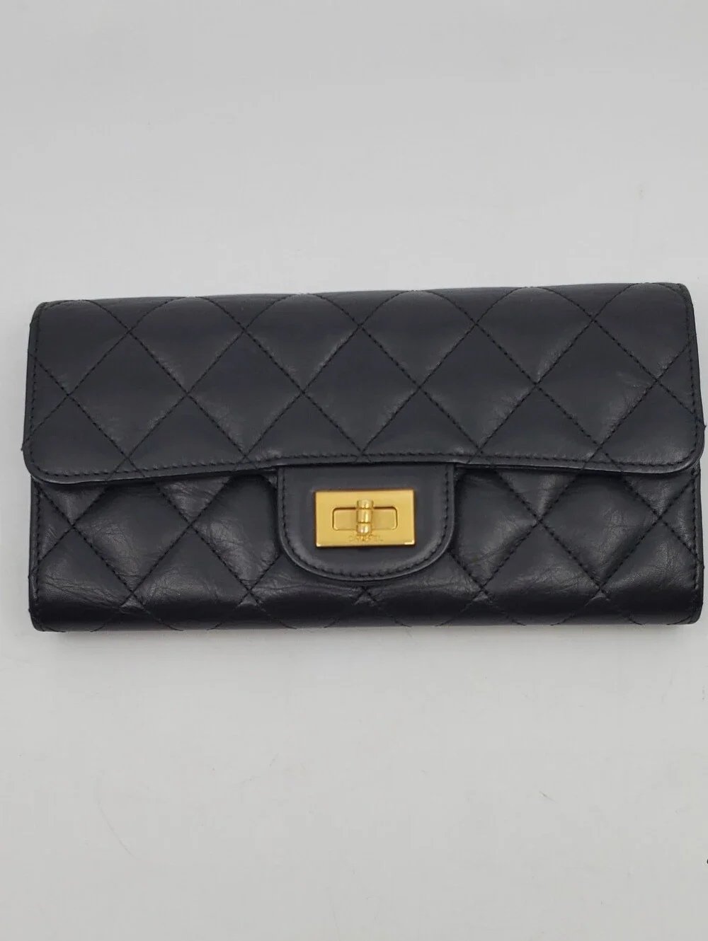 Chanel Reissue 2.5t Flap Wallet